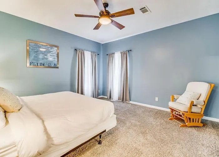 Holiday home Cam's Coastal Cottage- Nas Pensacola, Close To *