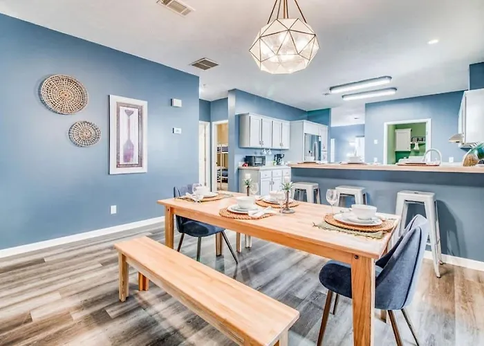 Cam's Coastal Cottage- Nas Pensacola, Close To