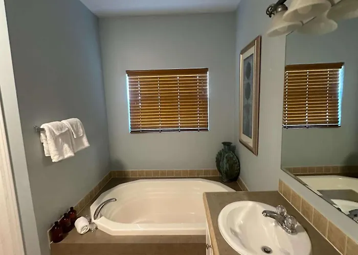 Cam's Coastal Cottage- Nas Pensacola, Close To *